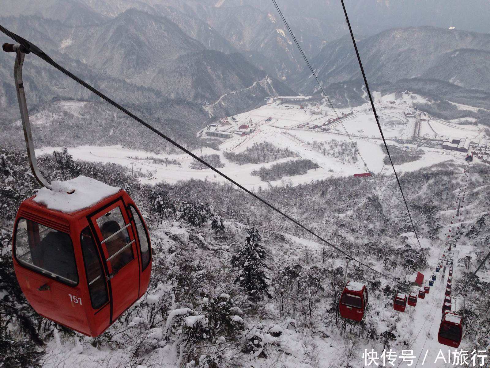 四川最坑的景区，欲成“第二个雪乡”，网友：呼吸空气要钱不？