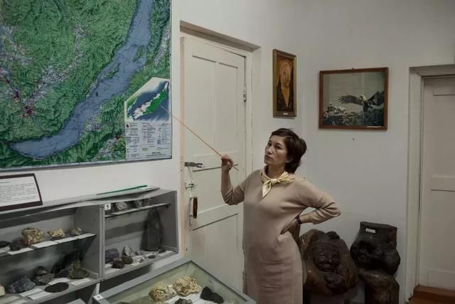 俄罗斯“明珠”贝加尔湖被中国人污染引发当地民众抗议请愿