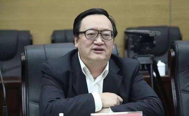  「市委书记」前女副市长受审：与前市委书记同涉“权色交易”