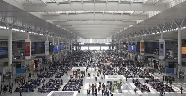 中国唯一出现错别字的火车站，很多人都发现了，为何一直没人改！