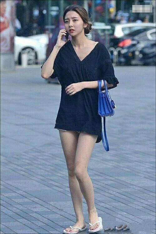 街拍:看了千万张街拍, 现在一看照片就知道美女在想什么!