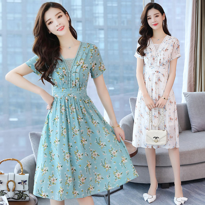 头一次见这么洋气的冷风裙，适合40岁左右的女人，女人味挡不住