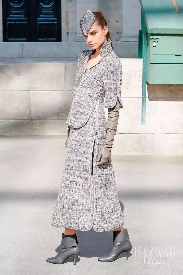 塞纳河倒映的Chanel高定，流淌的是左岸的旧时光