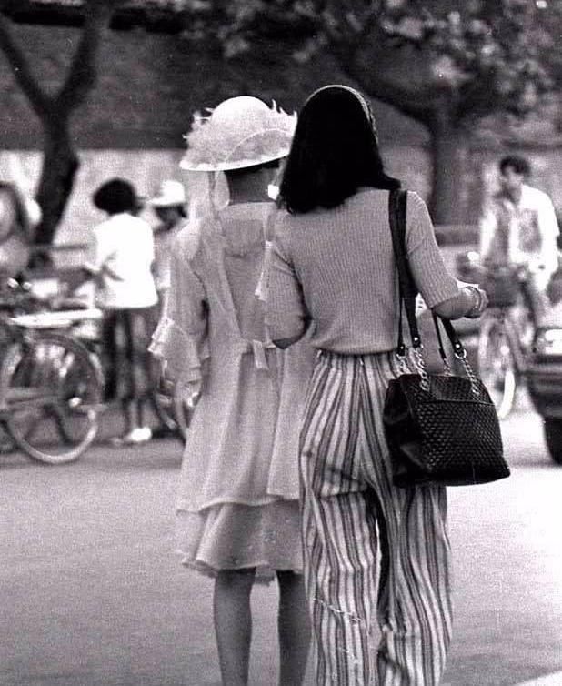  气质：90年代的美女，气质不输现代！