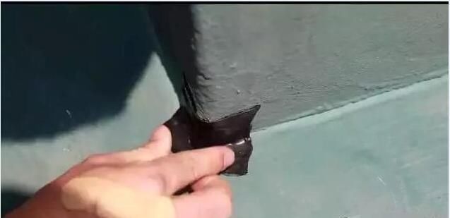 设计师■新婚夫妻40万买180°湖景房,奇葩结构吓跑装修公司,无人敢接手