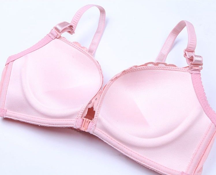 女人在家里一般都穿这样的文胸，搭丁字裤妙不可言