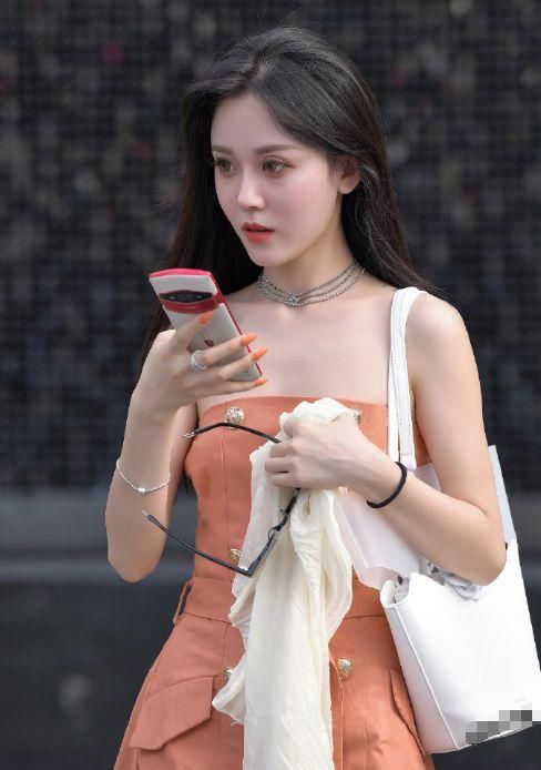  气质|清新又可爱的小姐姐，新潮又美丽，舒适又清新！