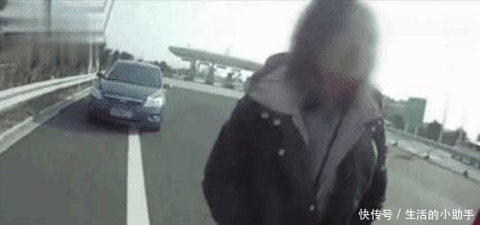  【后交警】男子无证驾驶被查，听说要进看守所，一个问题让交警没有办法回答