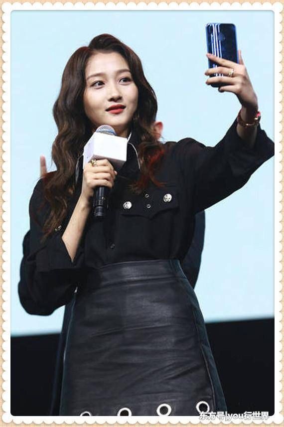 关晓彤厉害!21岁穿短裙竟比30岁景甜还女人，鹿晗功不可没