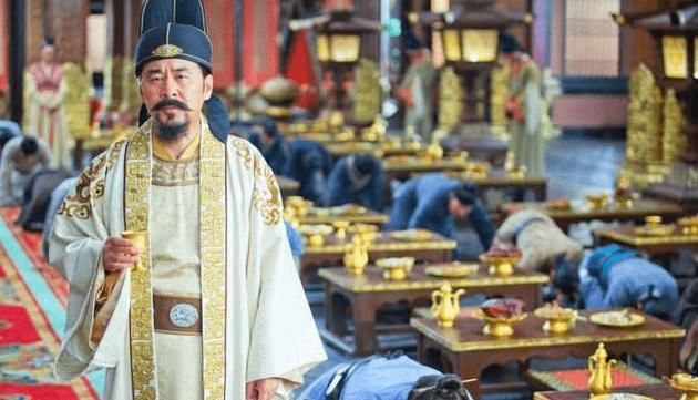  『明朝』宋赵匡胤“杯酒释兵权”，为什么明朝朱元璋要对开国功臣进行诛杀？