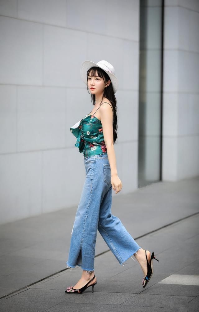 街拍 走到哪美到哪 真实的东莞街拍 你更喜欢哪一款?