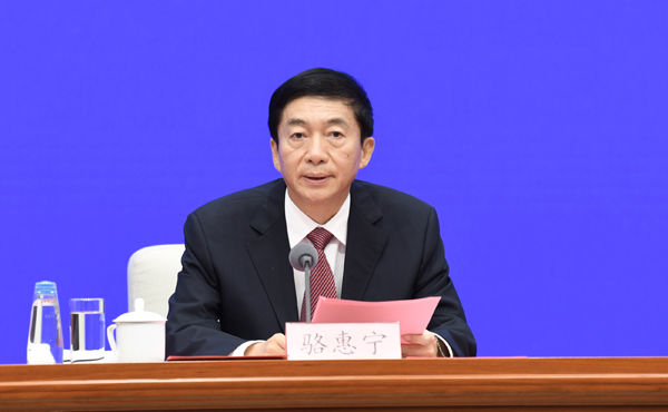  人民日报@山西省委书记骆惠宁接受人民日报记者采访