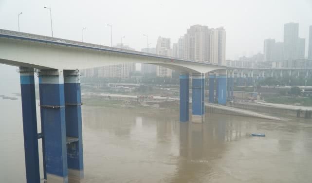 中国最宜居的三座城市，重庆排第三，第一名实至名归