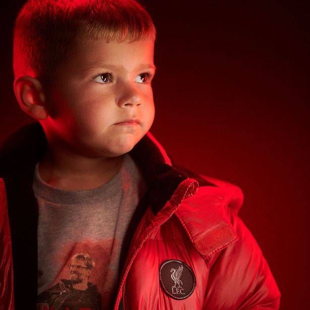 可爱!利物浦推出秋季新款童装