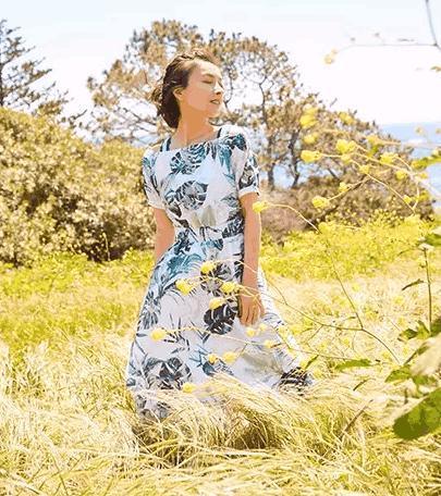 身高1米6, 腿长1米8, 去了一趟国外的吴昕美成这样