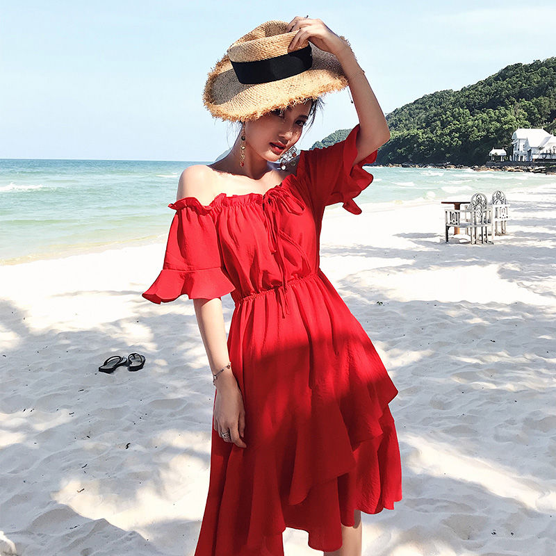 现在女人真会穿，直接穿个“隐形一字裙”不过确实漂亮