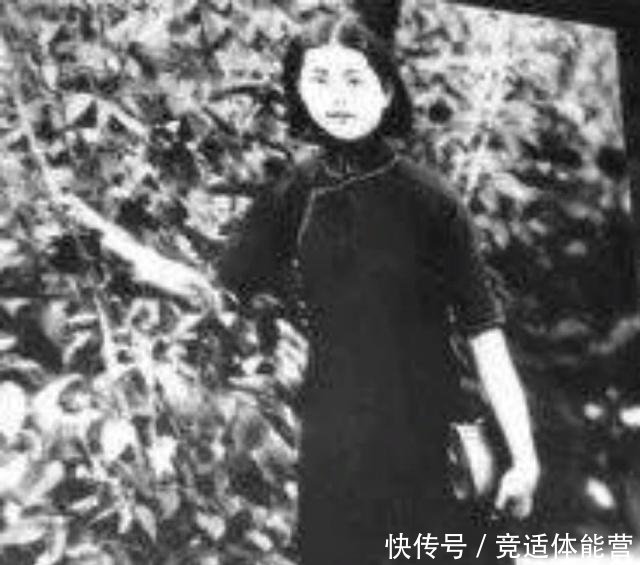 九华山女肉身菩萨，圆寂20多年至今栩栩如生，大批信徒前来参拜