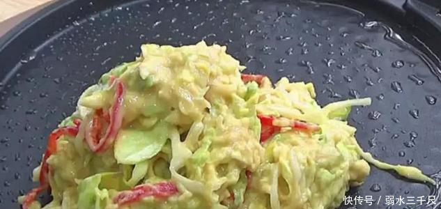 『制作出来』包菜最好吃的做法,加上两个鸡蛋,比肉还美味