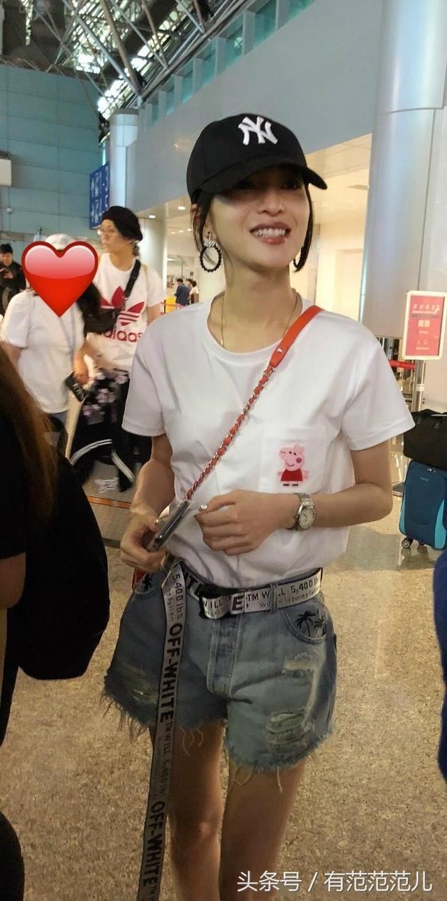 张韶涵瘦到hold不住短裤，系两圈腰带仍往下掉，网友:真有78斤?