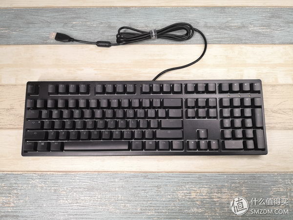 AKKO x DUCKY 3108S RGB 银轴开箱简评