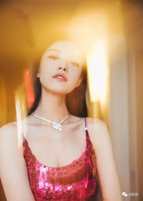  「blingbling」blingbling亮片元素 搭配好了就丝毫不会有“廉价感”