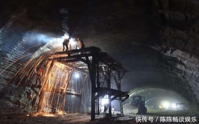  铁路|25国都无法解决的世界难题，纷纷退出，中国出手创造奇迹