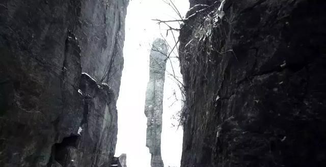 中国影像方志|恩施：大峡谷清江画廊美不胜收 土家族百米长宴歌声