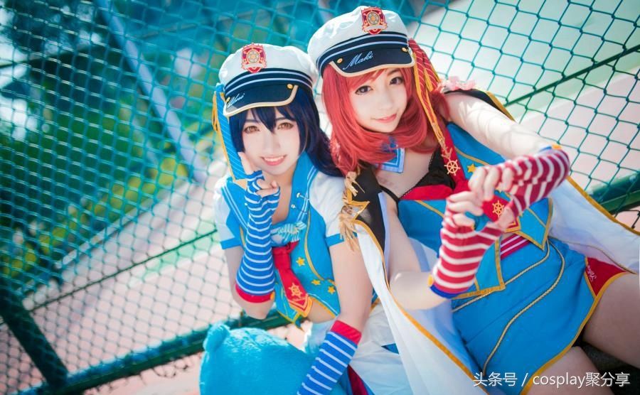 萝莉百合园田海未西木野真姬美腿黑丝Cosplay福利本子