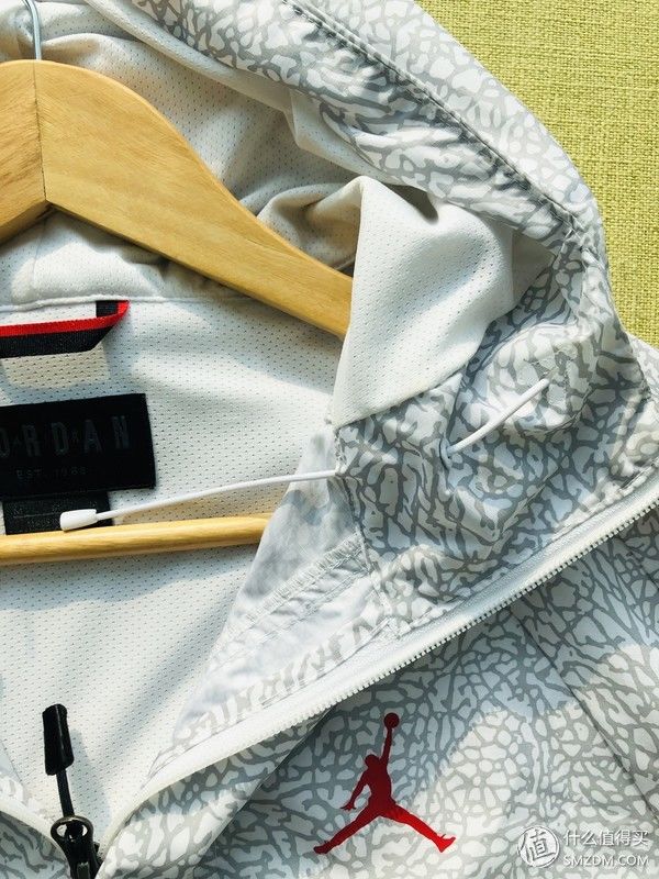 WE ARE JORDAN 篇十九:也许你跟陈冠希，就差一件套头冲锋衣