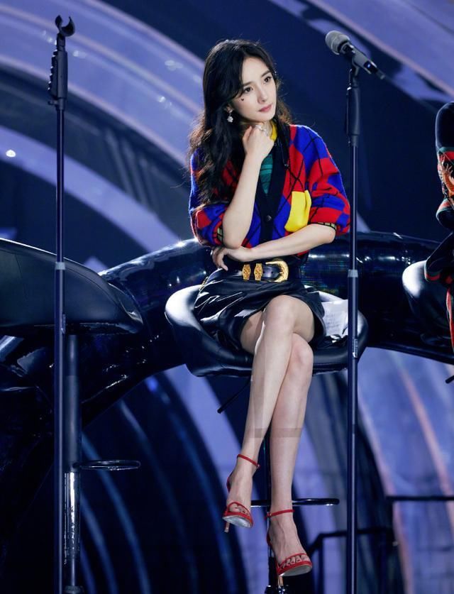 杨幂冷漠耍大牌，回绝采访工作室辟谣“是感冒”!网友谁信