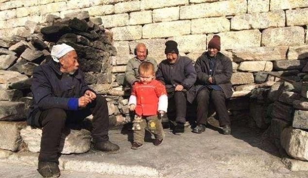 农村断保问题日趋严重，费用涨了30元，真的难倒了农民？