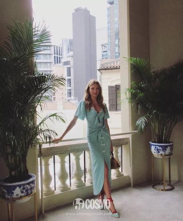 郑素敏这条小绿裙是下一个爆款没错了