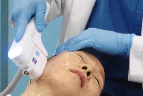 女生■为什么不建议女生纹眉毛?听完内行人的分析,我打消了纹眉的念头