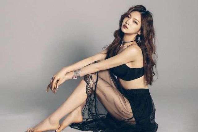 微妹子都可以穿出女神气质的蕾丝纱裙 像人鱼般唯美！