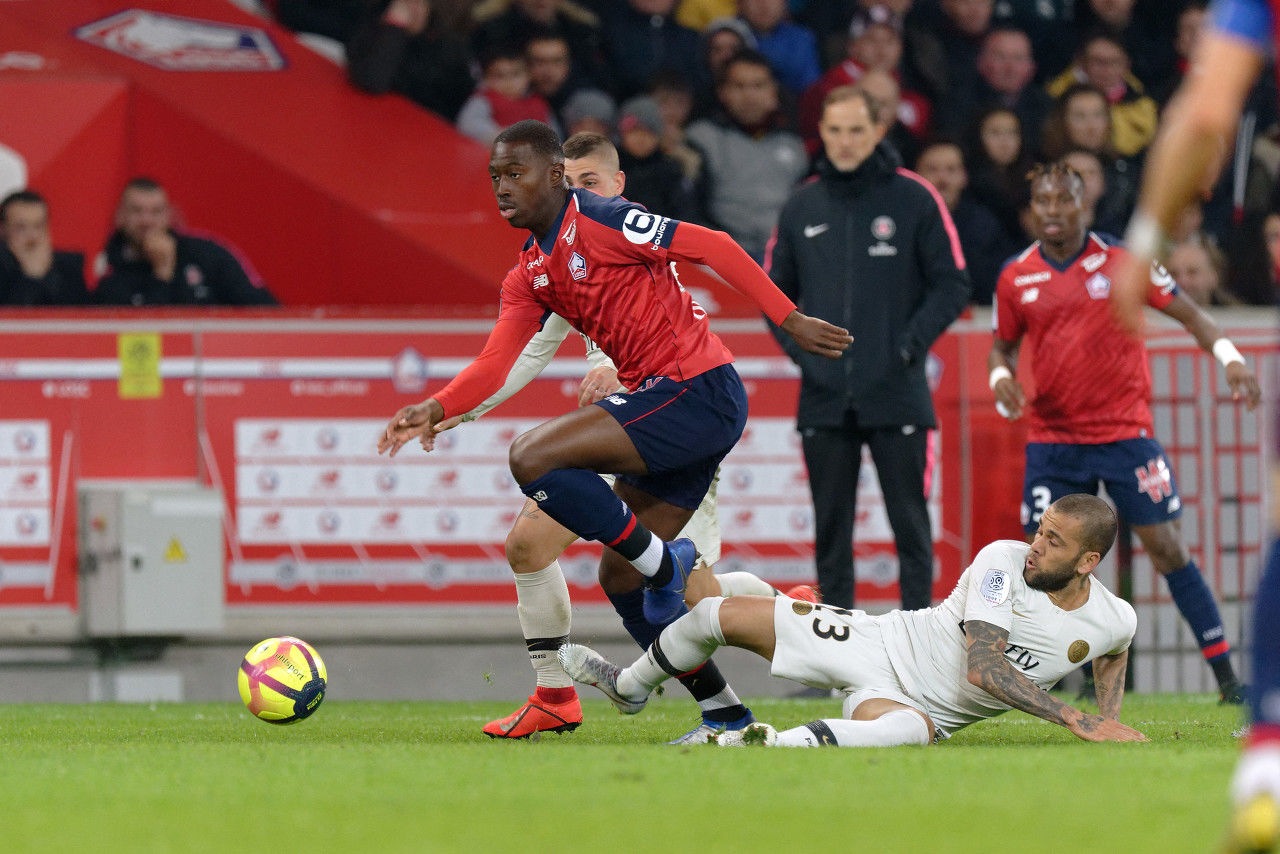 中场:每体:利物浦有意补强中场,正关注卡马文加和索马尔