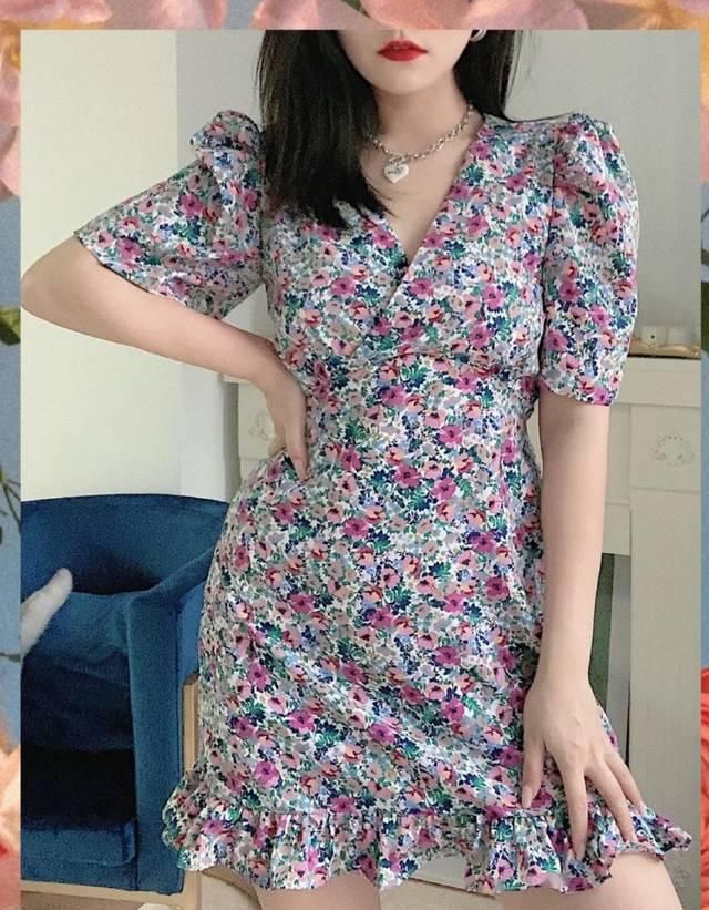 #看起来#出门野餐,怎么可以少了碎花裙?