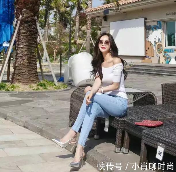 牛仔裤收紧腿部线条更具出女性魅力,衬托出女性优美曲线!!