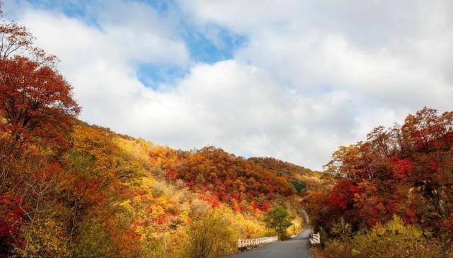 中国又一条绝美公路横空出世！9、10月沿途皆美景，一定要去看看