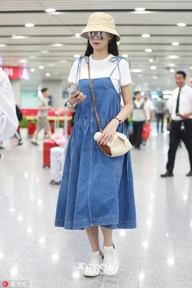 时髦办｜两个月不见的刘亦菲穿上牛仔裙更美了