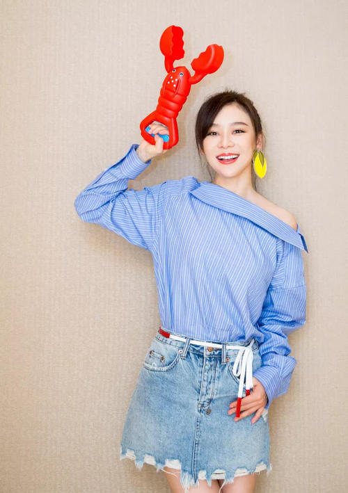 《幻乐之城》就是王菲带领的大型时装秀