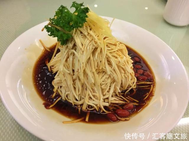 比长沙低调，比苏杭更有味道，她才是公认的世界美食之都