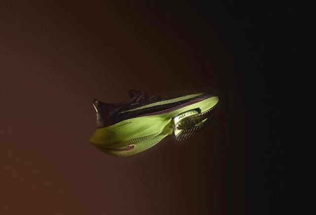  『顶级』Nike 顶级跑鞋同款气垫！这双 Jordan「专业级」跑鞋有点凶！