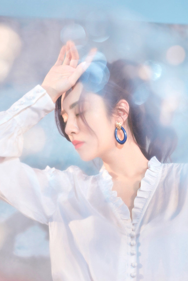 王晓晨清新靓丽时尚写真图集，时尚气质，迷人风采!