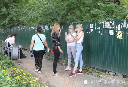 前往俄罗斯远东第三大城市旅游，男性游客一定要注意这类美女