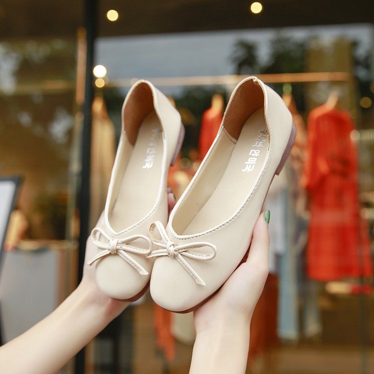 今年秋天悄悄流行的5双鞋，比“飘鞋”更舒适，走再远路也不麿脚