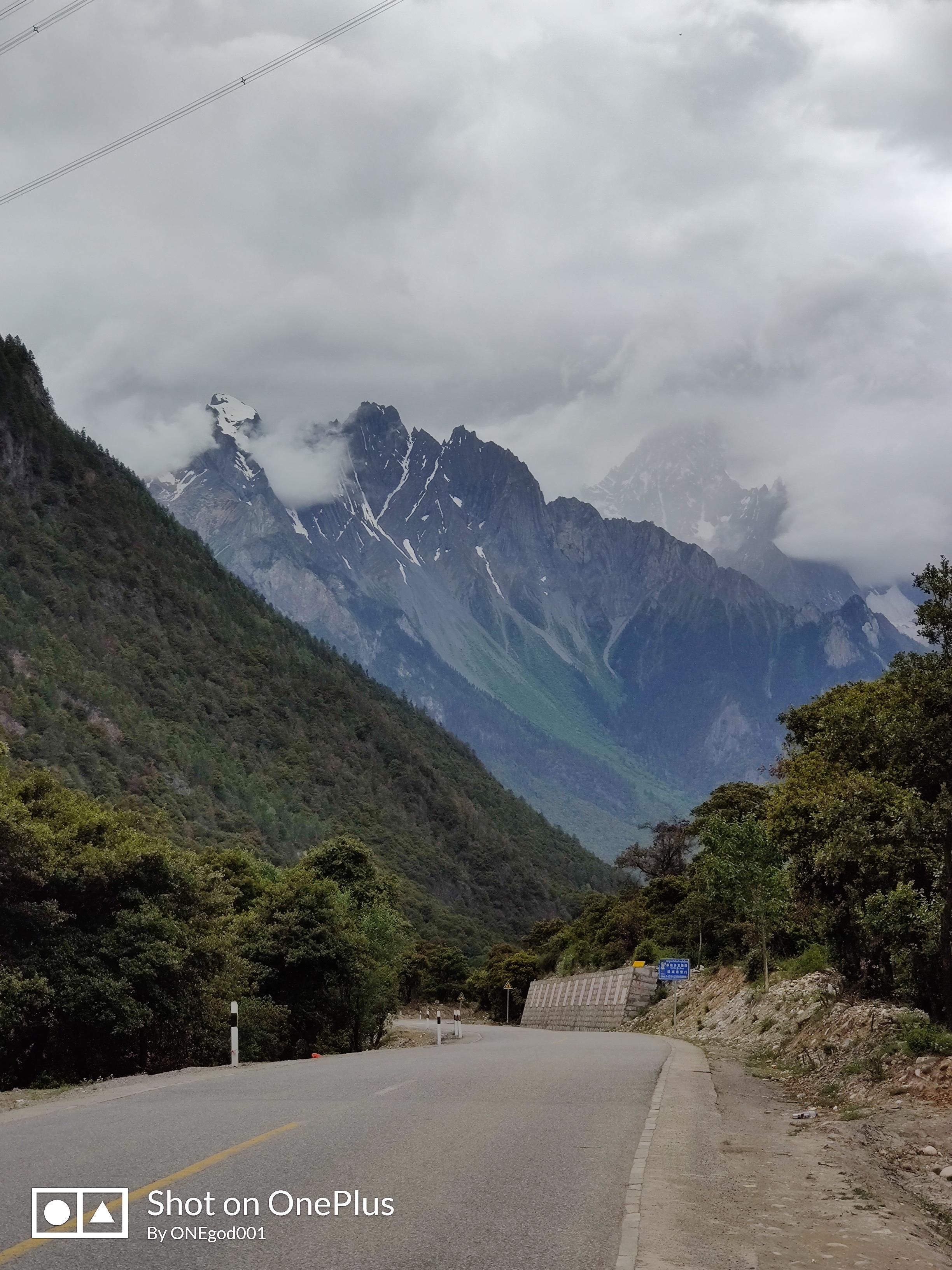 川进青出，十五天三省，318全线，冰川、湖泊、雪山探秘之旅。