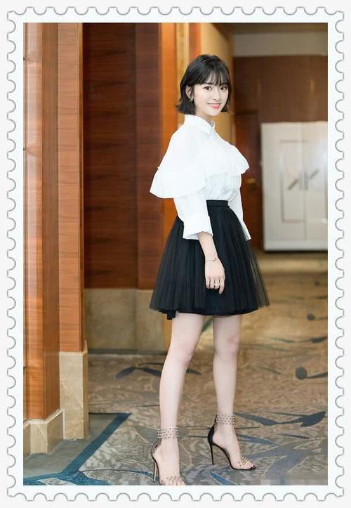 沈月减肥成功了？大象腿秒变筷子腿，网友：未修图的腿才接地气