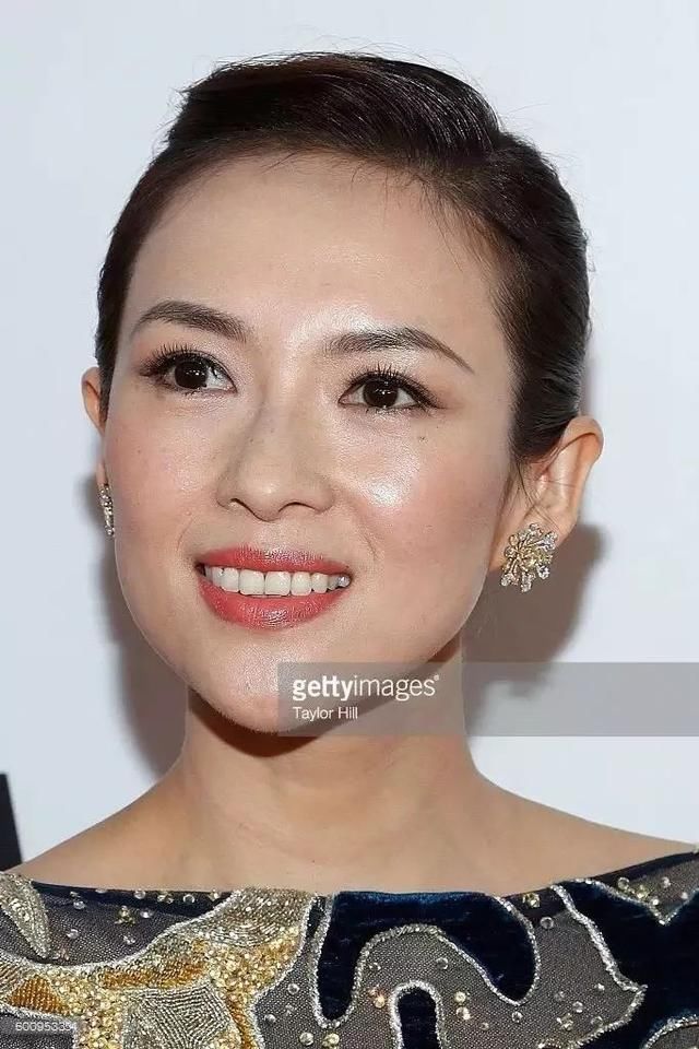 明星｜无滤镜无P图，高清相机下女明星们颜值你给打几分？