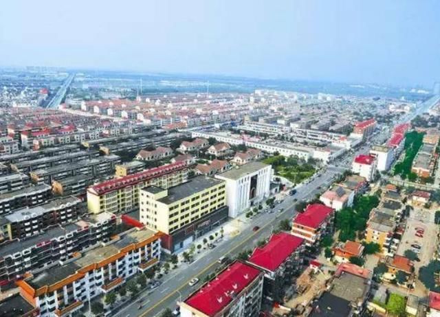  中国：中国最富有的5个村庄，家家豪车小别墅，有你的家乡吗？