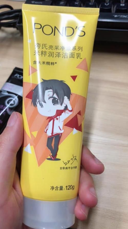  价格便宜■护肤品只用脸上怎么够？这几款产品让你从头美到脚，再也不用吃土